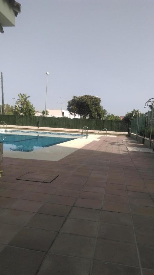 Piso Muy Amplio En Malaga . Apartment Luaran gambar