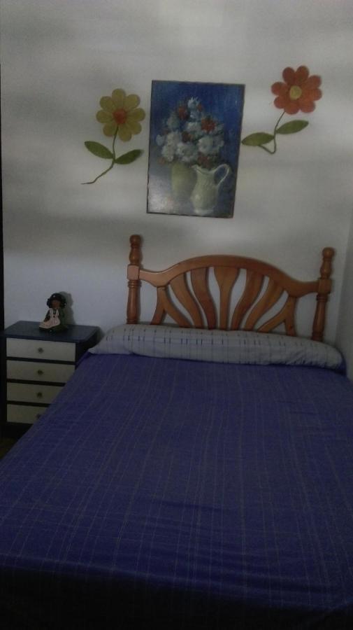 Piso Muy Amplio En Malaga . Apartment Luaran gambar